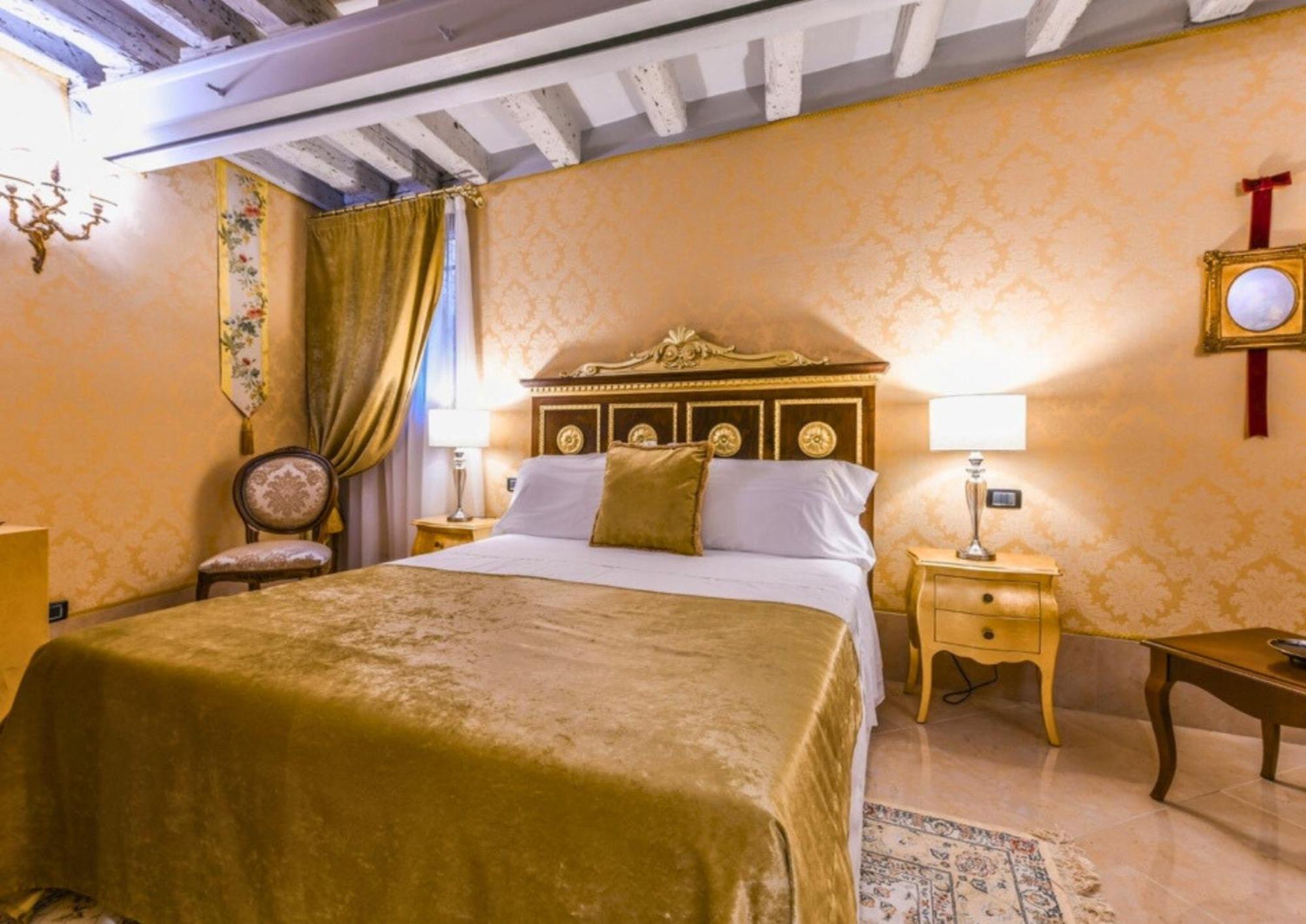 Ai Cherubini 3* Venedig